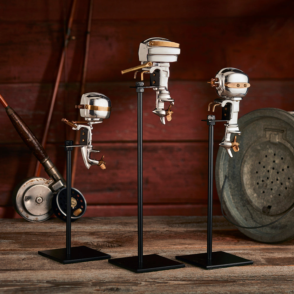 OUTBOARD MOTOR REPLICA SET ALUMINUM / PAINTED - The Nifty Decor