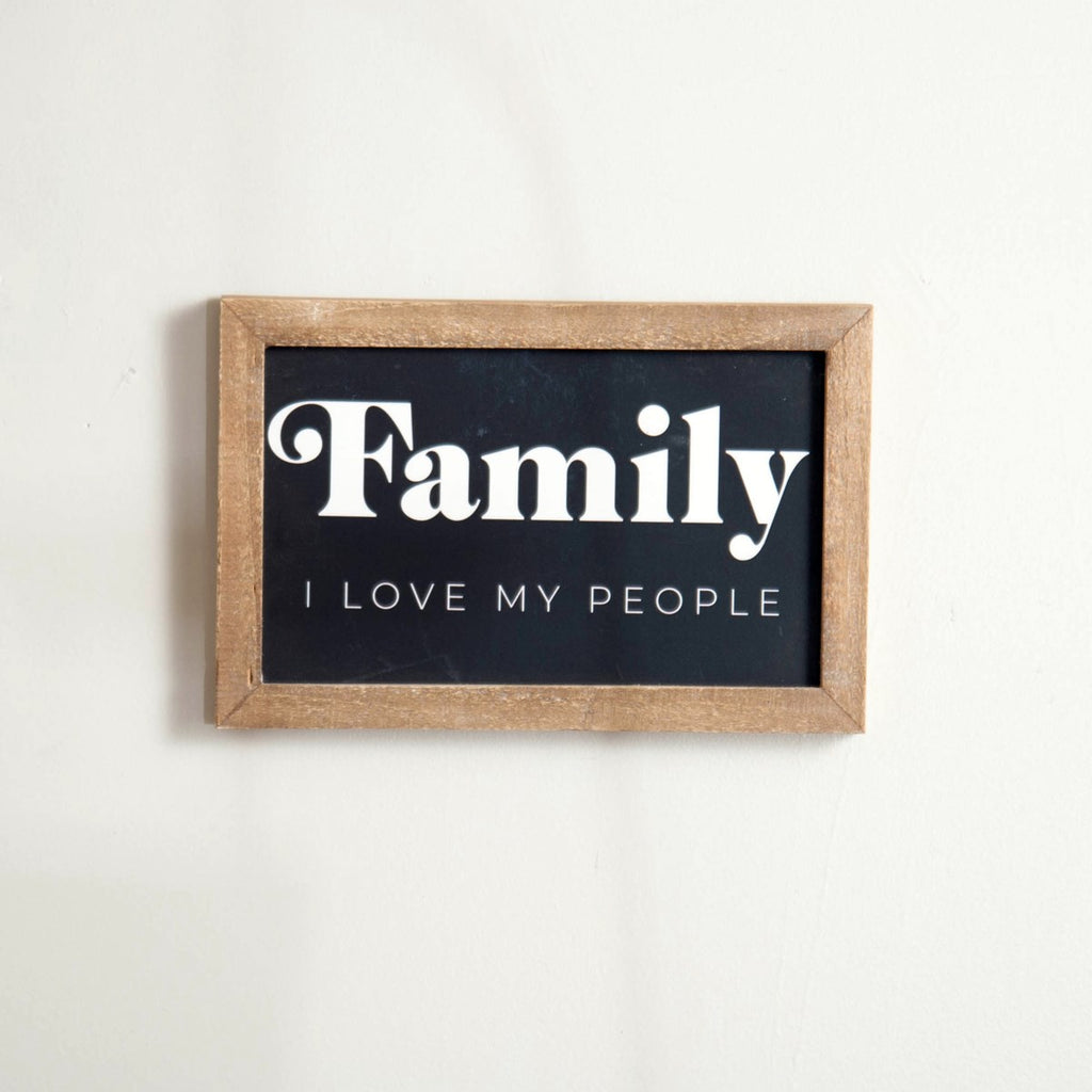 Wooden sign "FAMILY I LOVE MY PEOPLE" - Bombay Mercantile