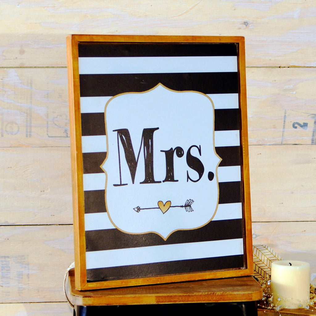 Wood sign "MRS." with distressed finish - Bombay Mercantile